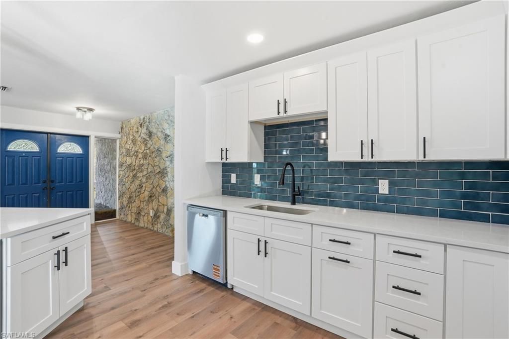 113 E Lake Dr, Lehigh Acres, FL 33936 Photo