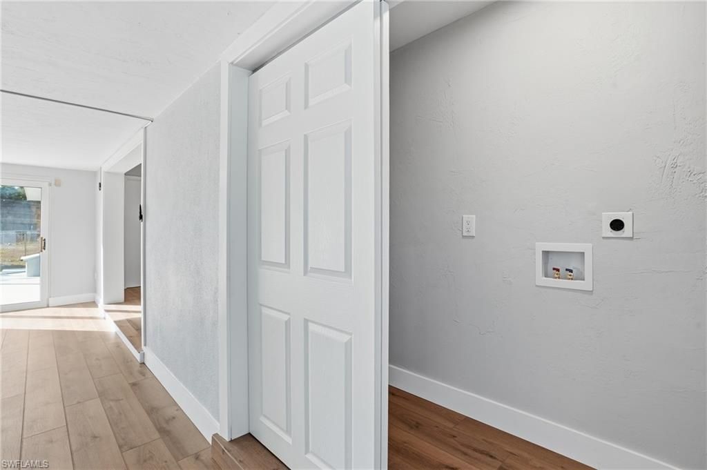 113 E Lake Dr, Lehigh Acres, FL 33936 Photo