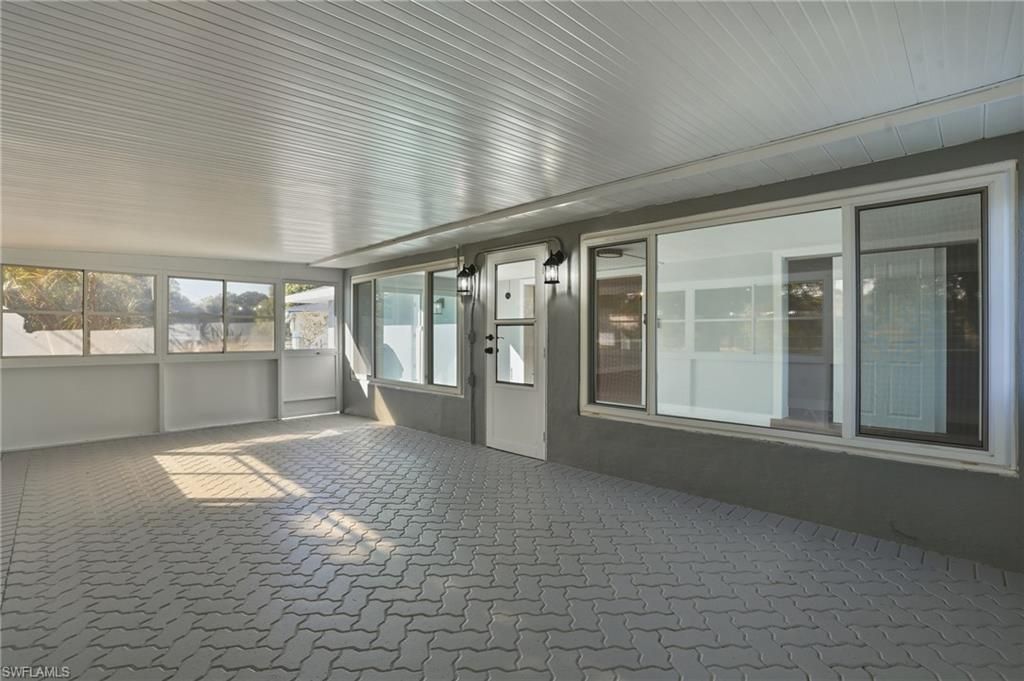 113 E Lake Dr, Lehigh Acres, FL 33936 Photo