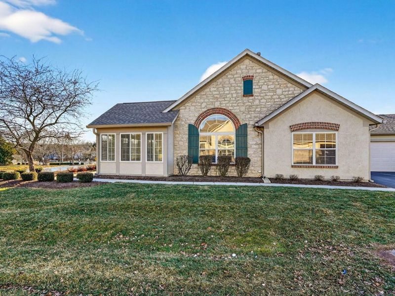 7529 Red Maple Place, Westerville, OH 43082 Photo 2