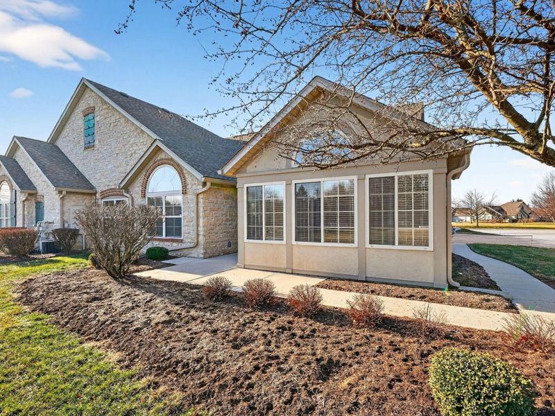 7529 Red Maple Place, Westerville, OH 43082 Photo 3