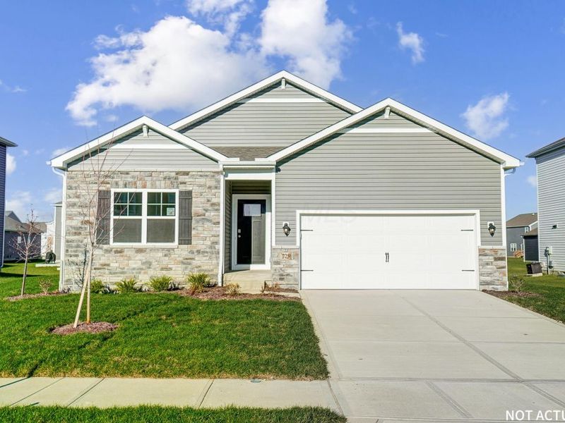 128 Vine Grove Drive, Circleville, OH 43113 Photo 1