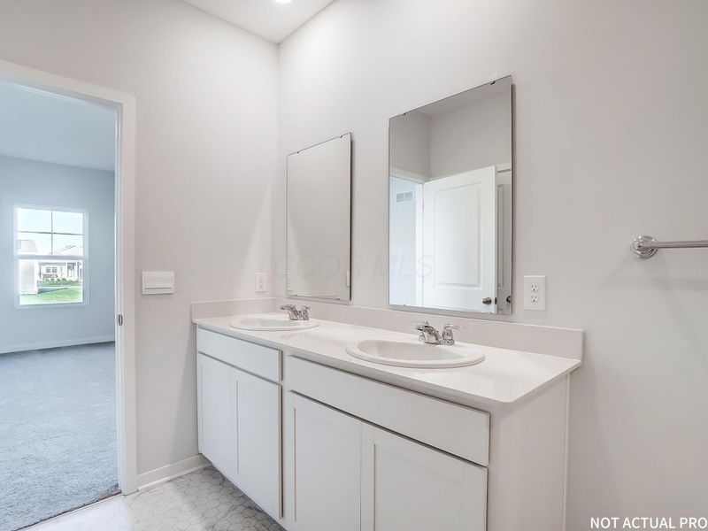 128 Vine Grove Drive, Circleville, OH 43113 Photo 16