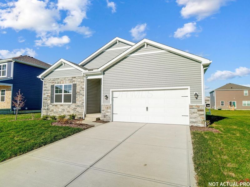 128 Vine Grove Drive, Circleville, OH 43113 Photo 3