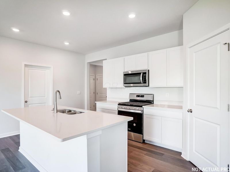 128 Vine Grove Drive, Circleville, OH 43113 Photo 6