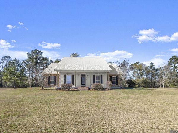 25075 Peplow Rd, Holden, LA 70744