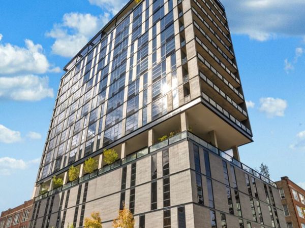 400 W Huron Street, Unit 1001, Chicago, IL 60654