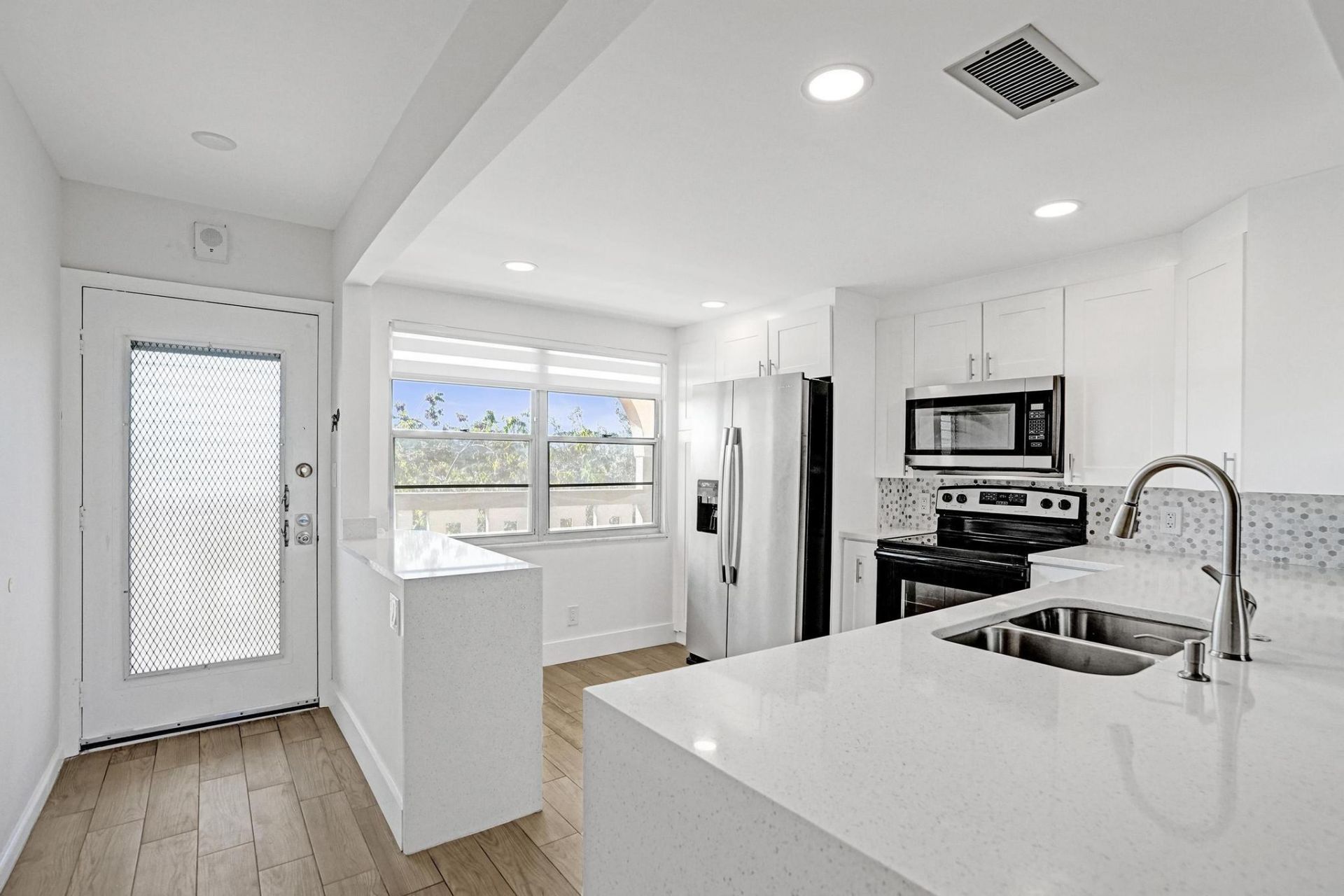 4301 Martinique Circle, Unit E4, Coconut Creek, FL 33066 Photo