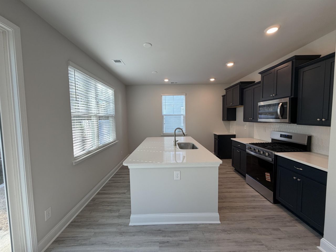 7015 Shooting Star Way Photo 9