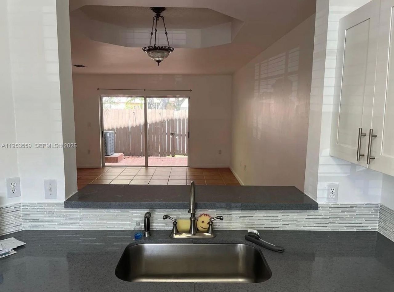 14212 SW 121st Pl , Unit 6, Miami, FL 33186 Photo