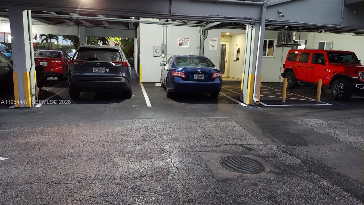 900 SW 84th Ave, Unit 301E, Miami, FL 33144 Photo