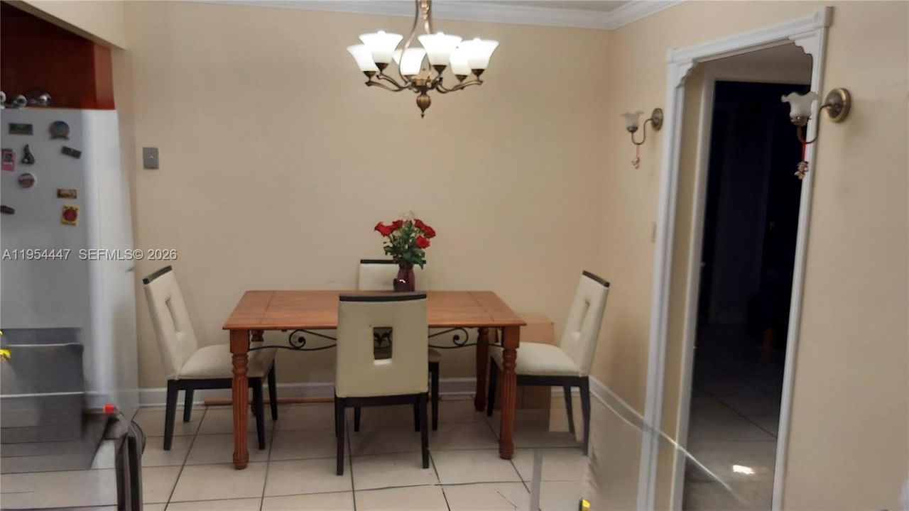 900 SW 84th Ave, Unit 301E, Miami, FL 33144 Photo