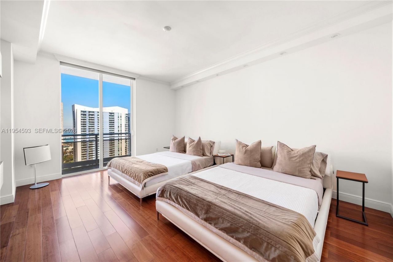 901 Brickell Key Blvd, Unit 3706, Miami, FL 33131 Photo