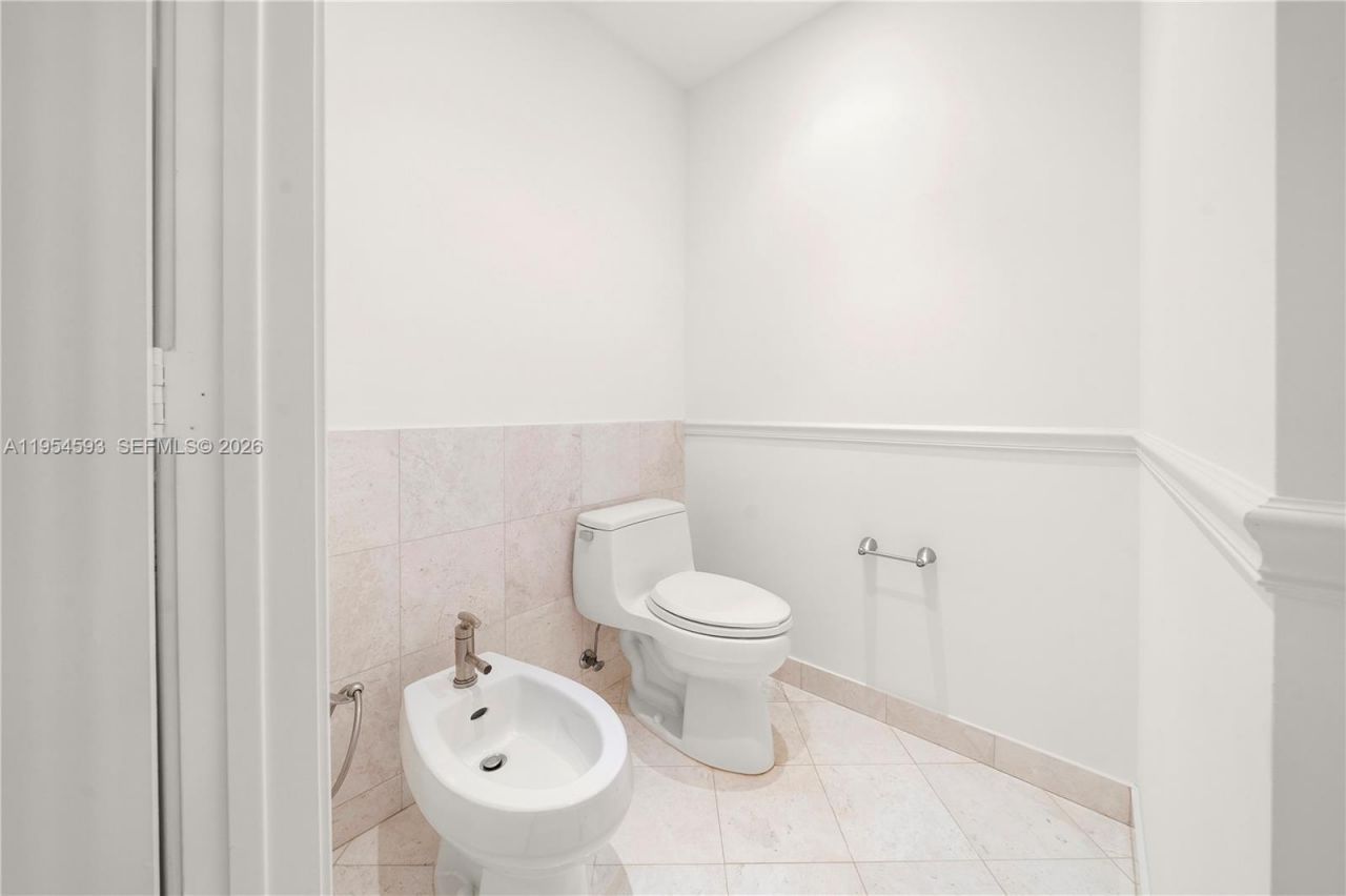 901 Brickell Key Blvd, Unit 3706, Miami, FL 33131 Photo