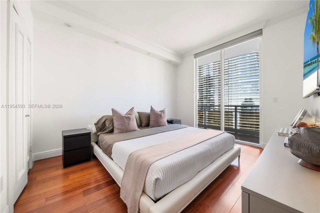 901 Brickell Key Blvd, Unit 3706, Miami, FL 33131 Photo