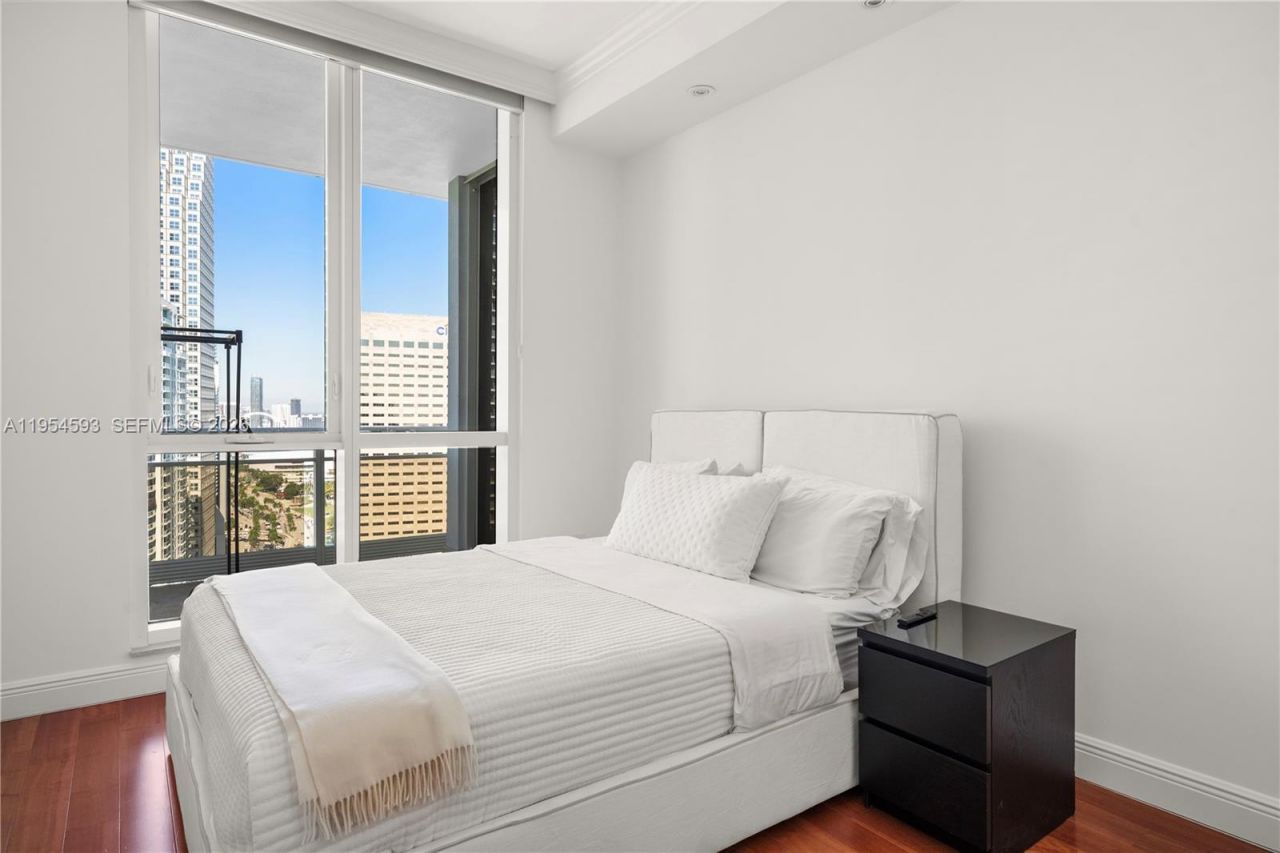 901 Brickell Key Blvd, Unit 3706, Miami, FL 33131 Photo