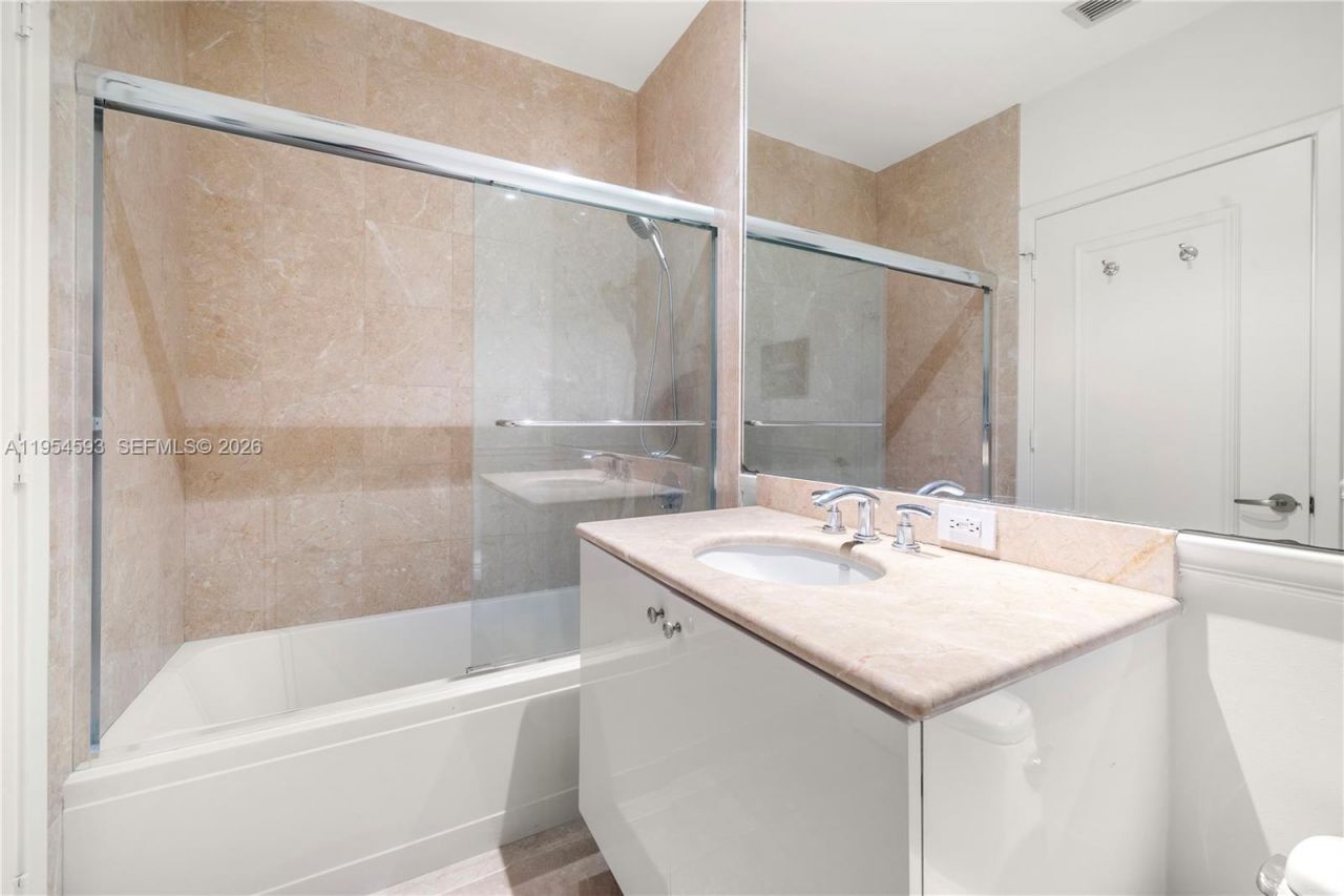 901 Brickell Key Blvd, Unit 3706, Miami, FL 33131 Photo