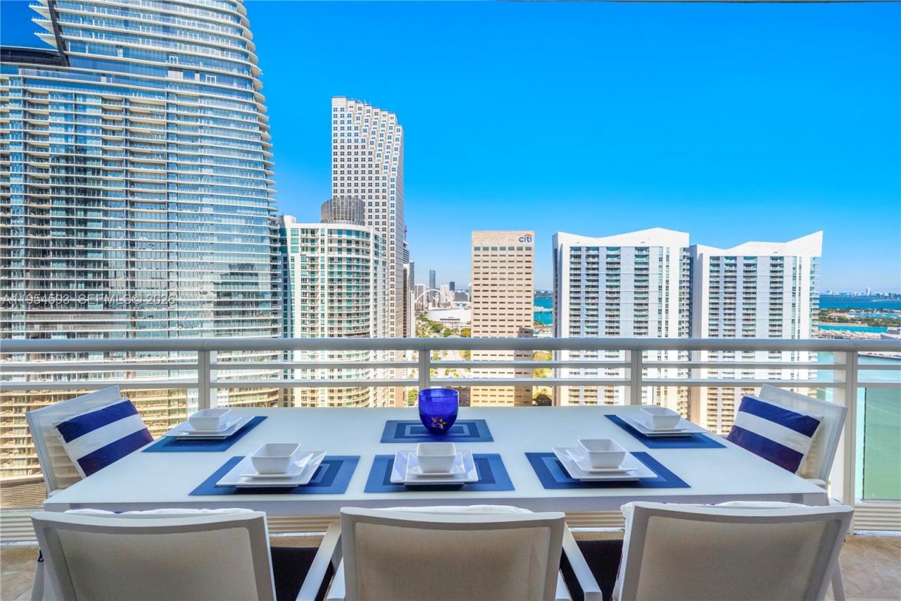 901 Brickell Key Blvd, Unit 3706, Miami, FL 33131 Photo