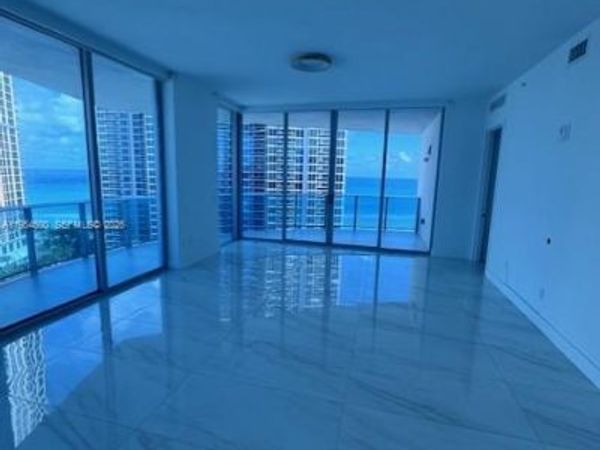 17550 Collins Ave, Unit 1505, Sunny Isles Beach, FL 33160