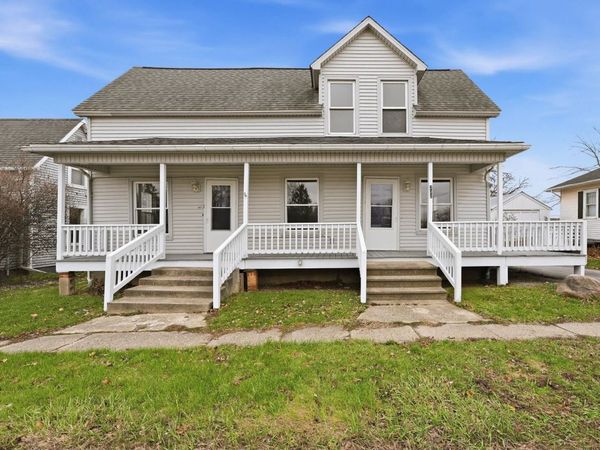 202 E Whitley Street, Churubusco, IN 46723