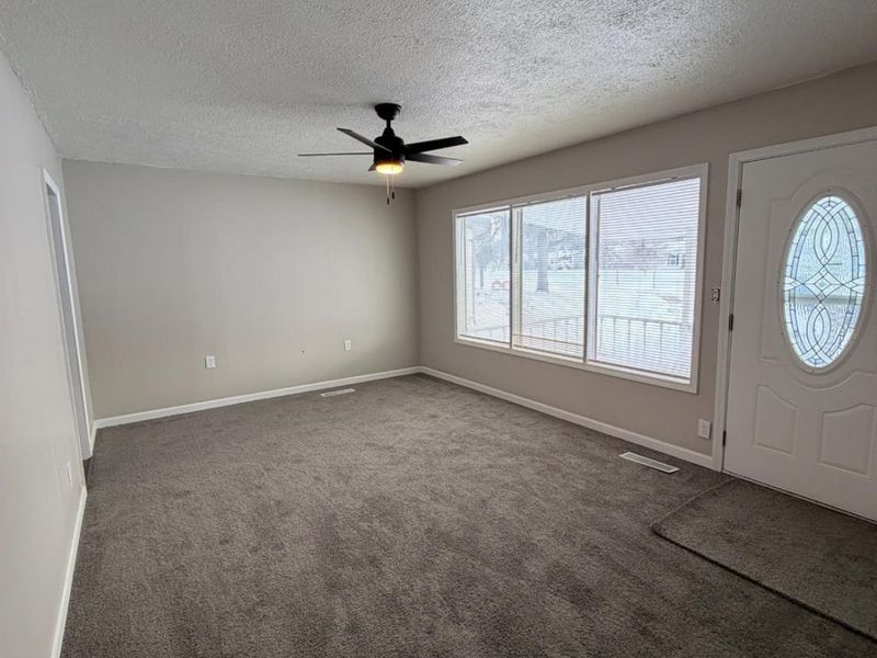 140 Crystal Court, Bellevue, OH 44811 Photo 12