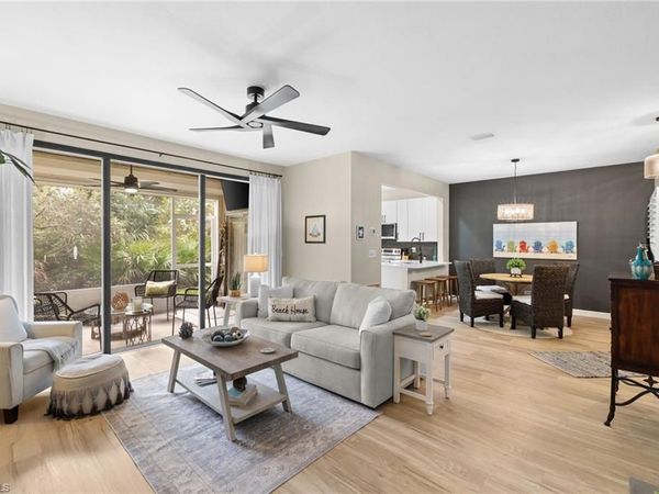 327 Emerald Bay CIR, Unit W6, NAPLES, FL 34110