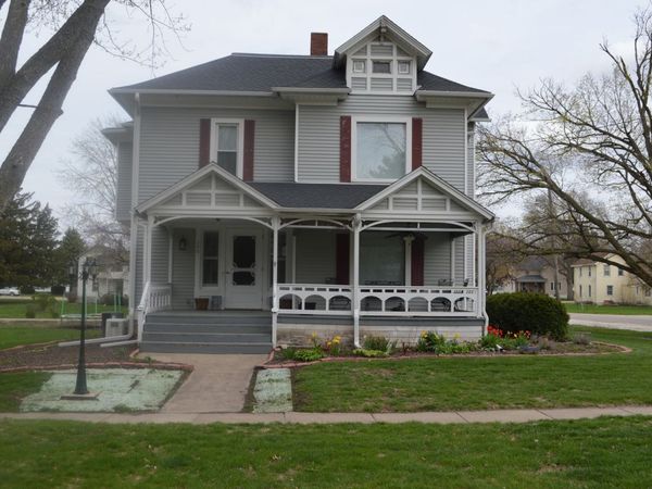 340 S Main Street, Sheffield, IL 61361