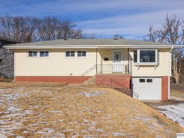 706 Lemay Drive, Bellevue, NE 68005