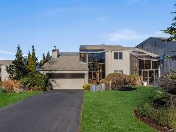 6 Lady Janes Way, Northport, NY 11768