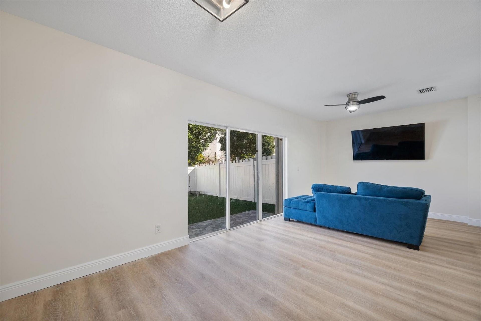 2851 SW 127th Way, Miramar, FL 33027 Photo