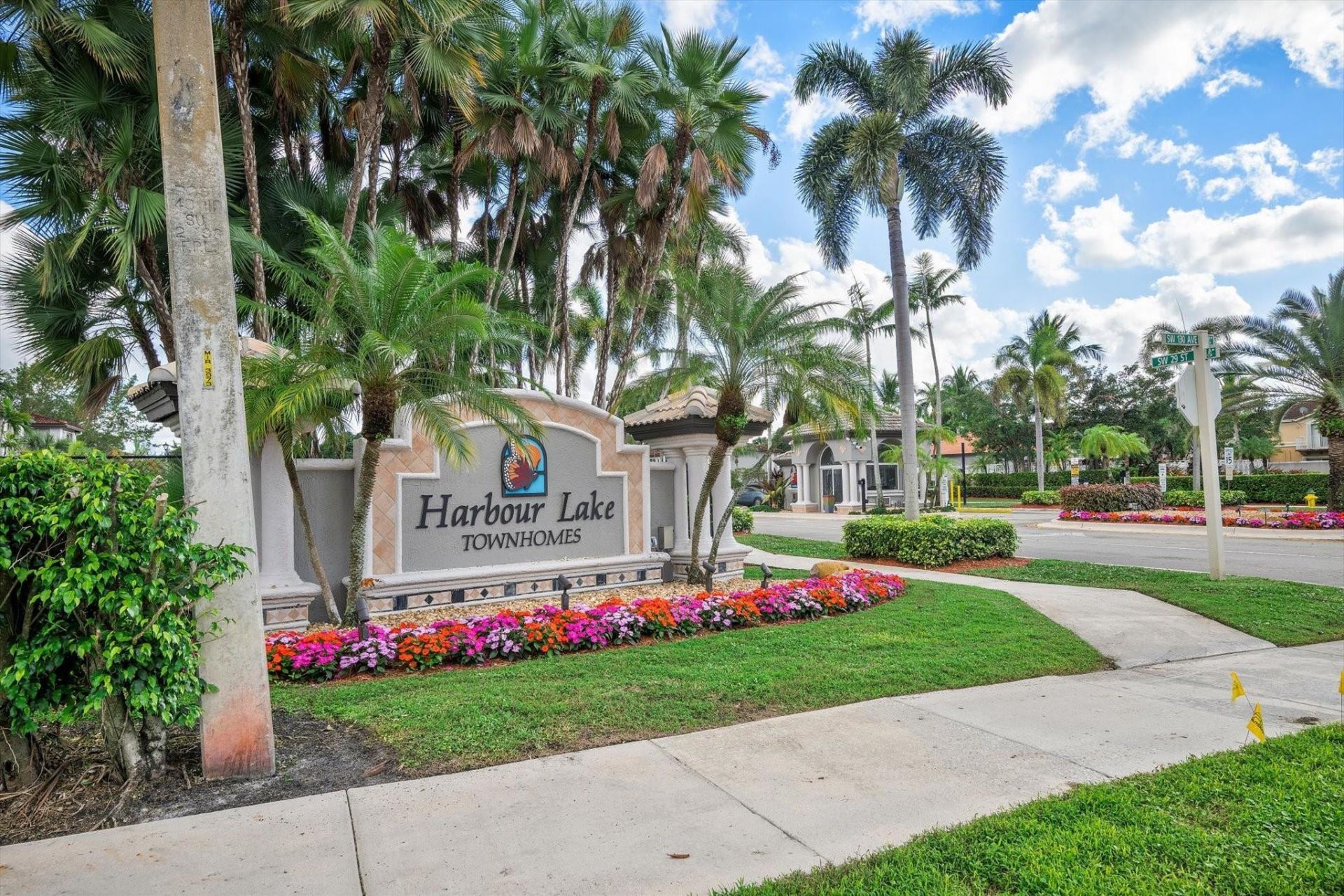 2851 SW 127th Way, Miramar, FL 33027 Photo