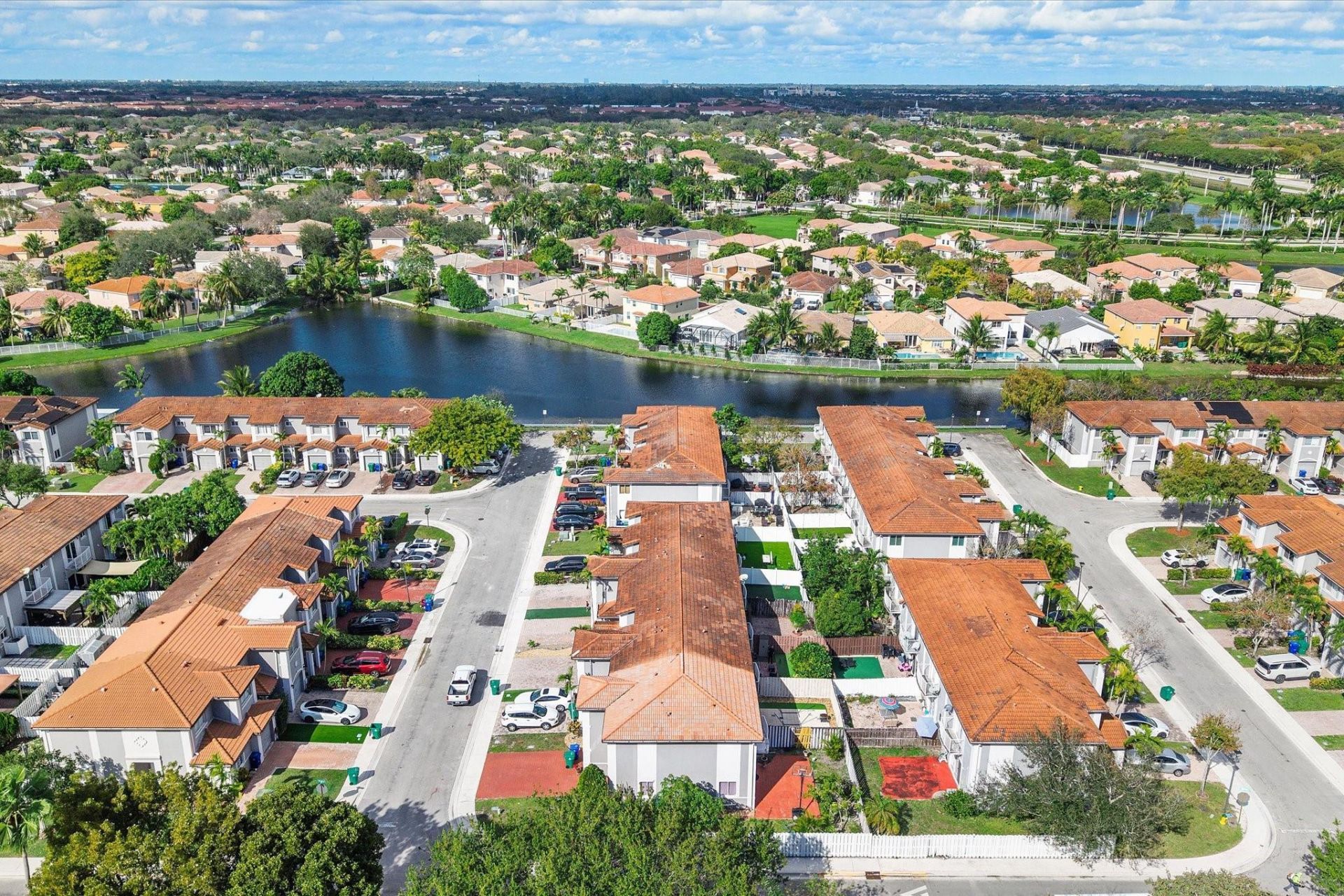 2851 SW 127th Way, Miramar, FL 33027 Photo