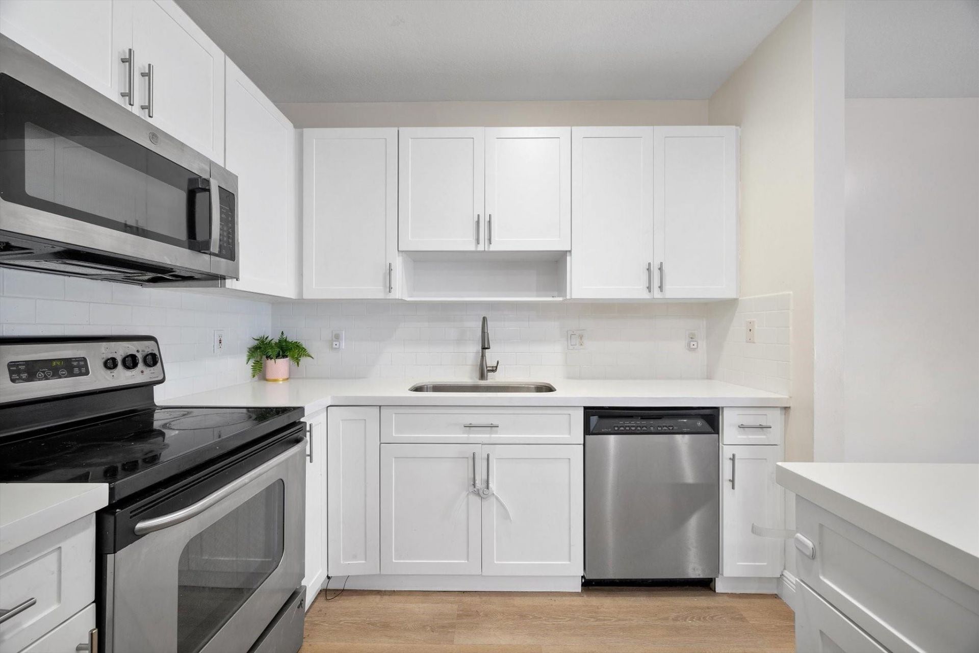 2851 SW 127th Way, Miramar, FL 33027 Photo