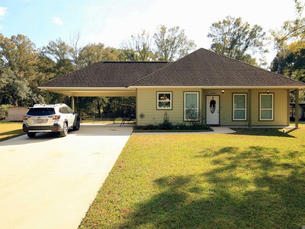 14482 Bon Dickey Dr, Baton Rouge, LA 70818