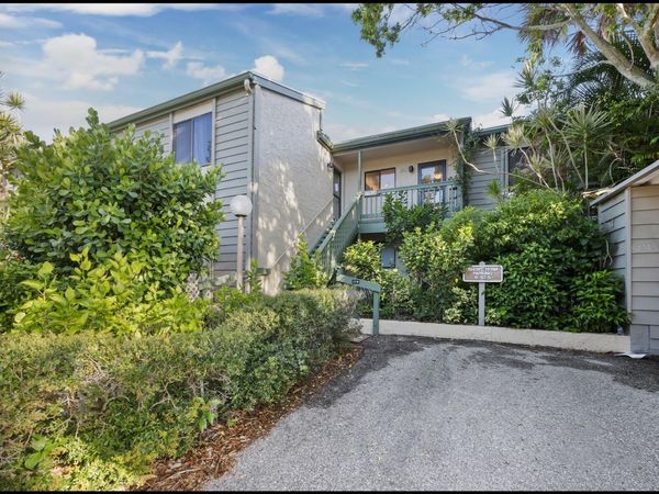 1511 PELICAN POINT DRIVE, Unit 280, SARASOTA, FL 34231