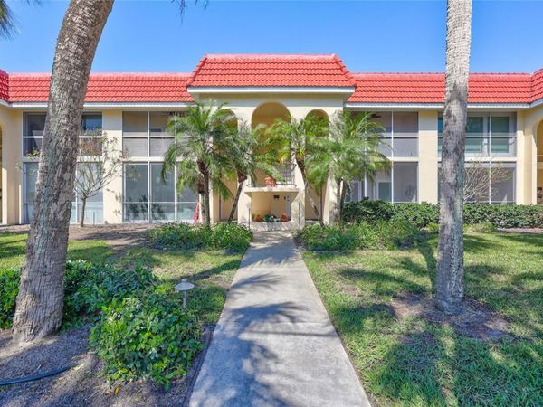 137 AVENIDA MESSINA, Unit 3, SARASOTA, FL 34242