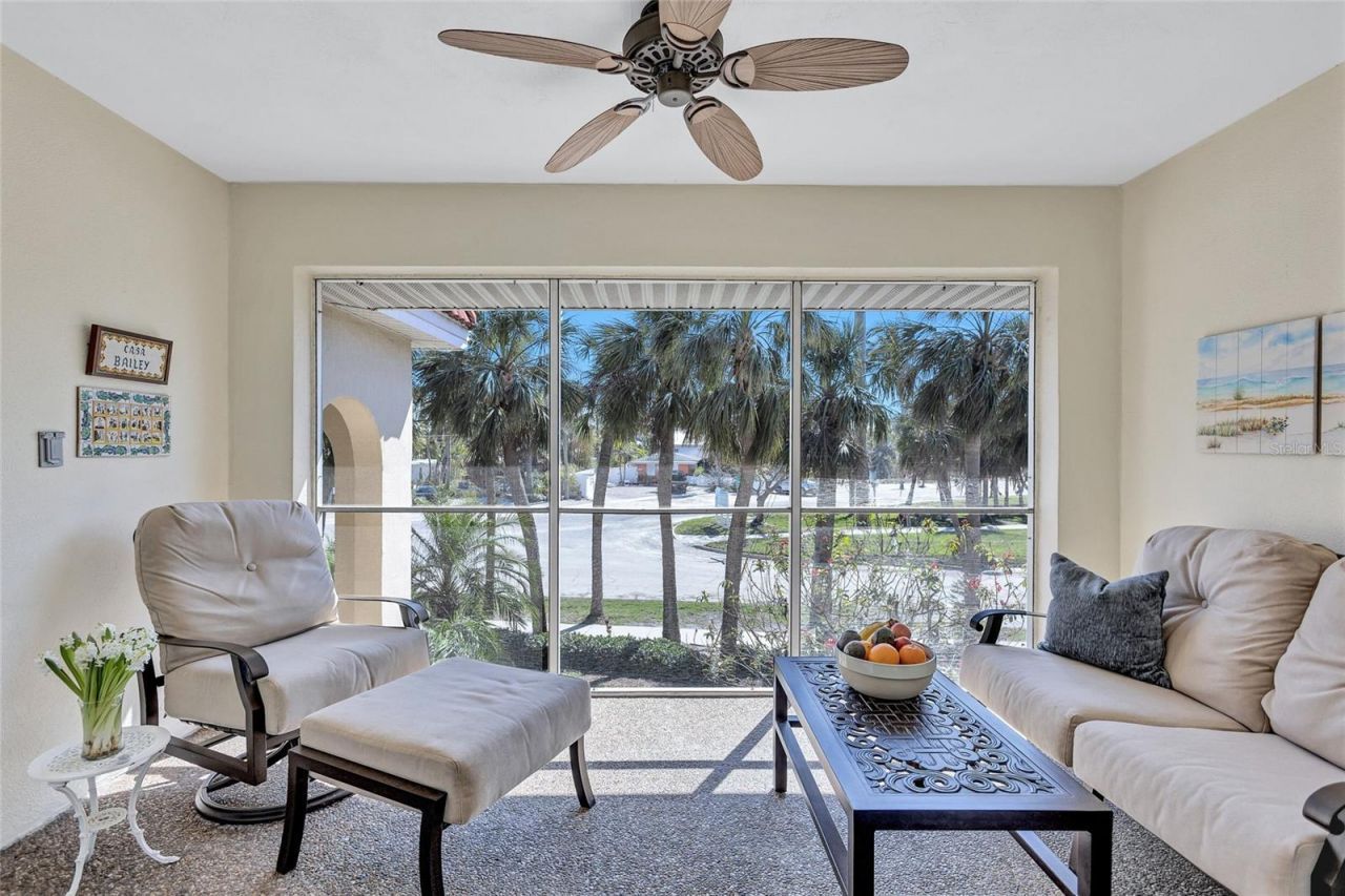 137 Avenida Messina, Unit 3, Sarasota, FL 34242 Photo