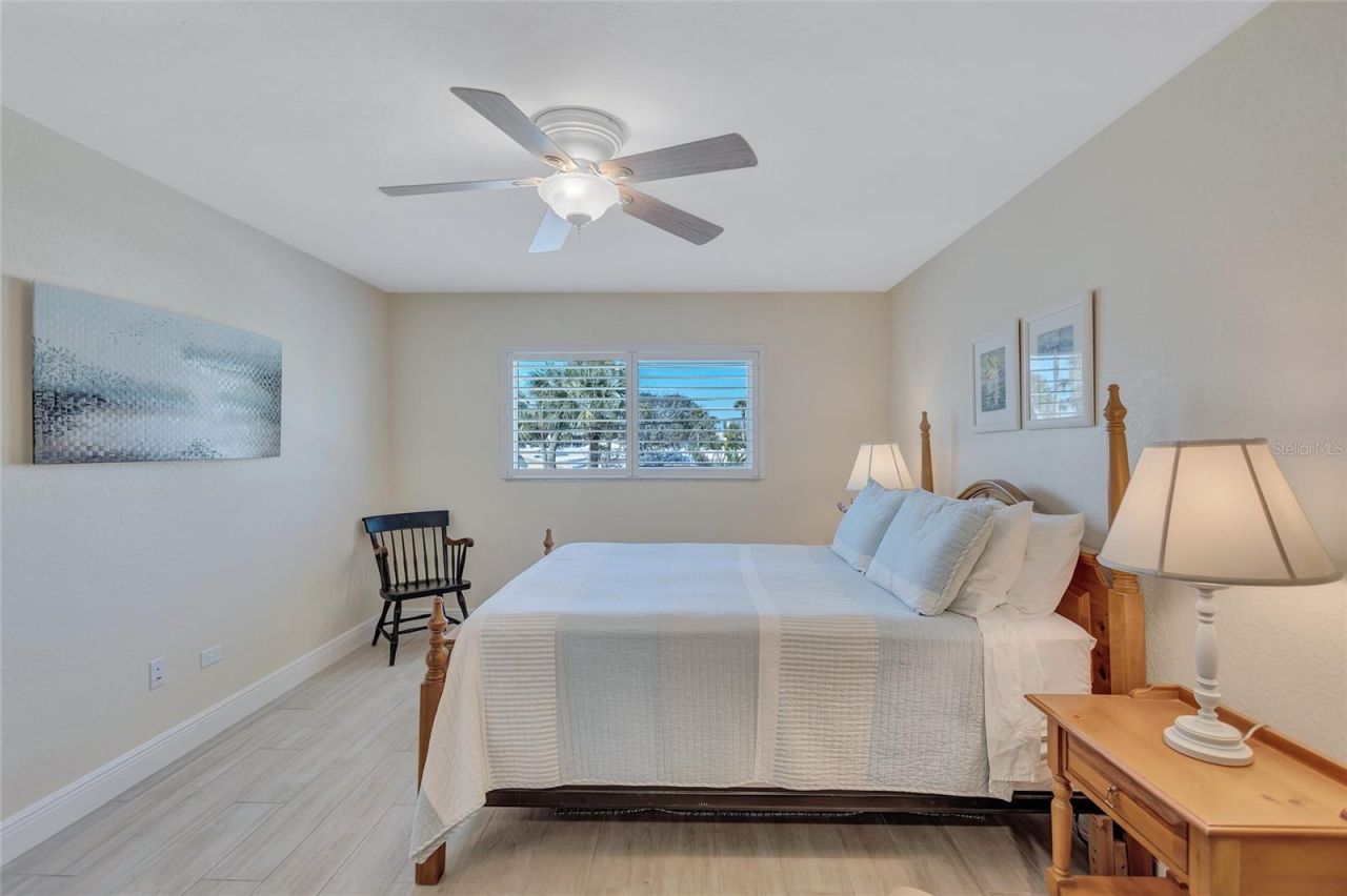 137 Avenida Messina, Unit 3, Sarasota, FL 34242 Photo