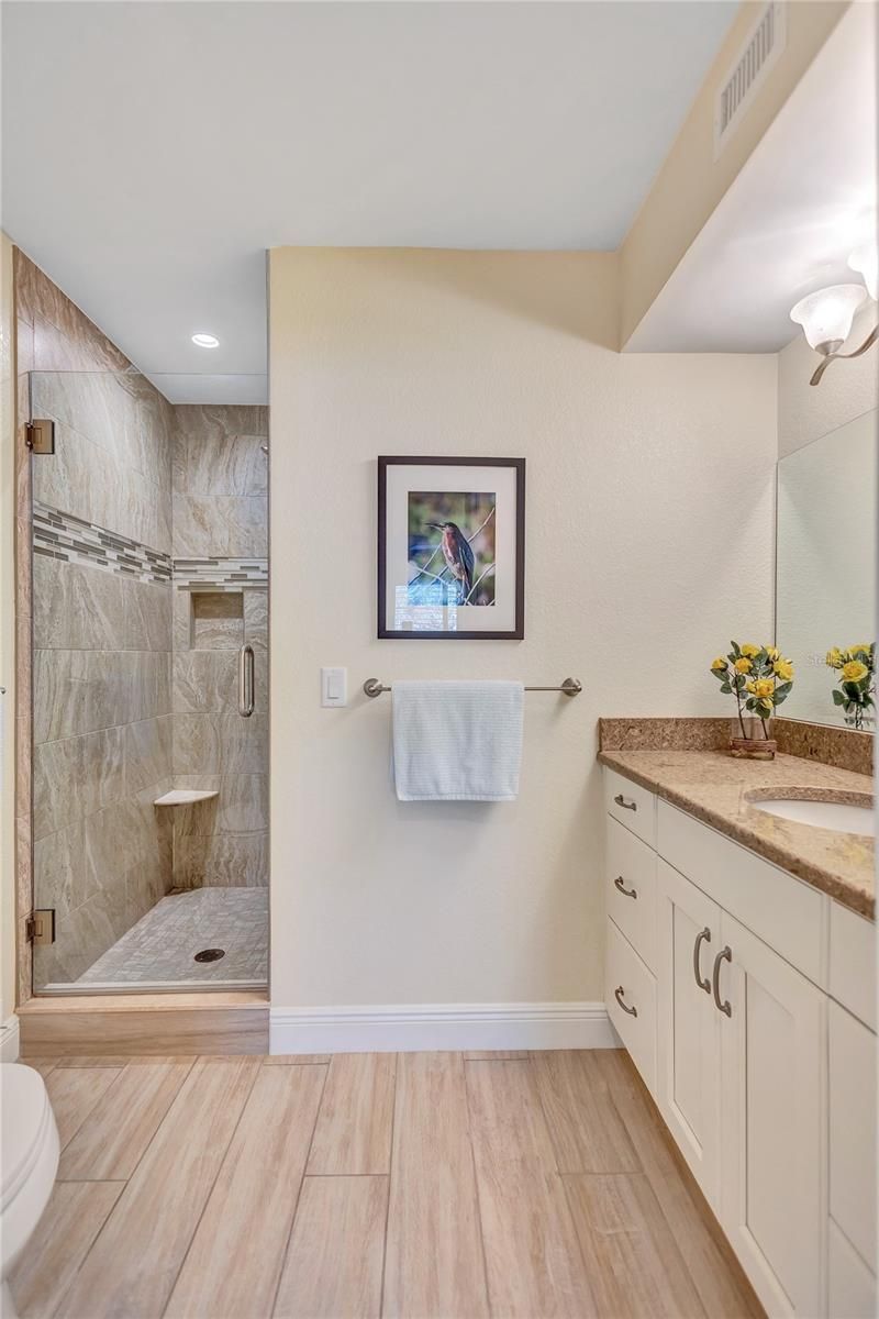 137 Avenida Messina, Unit 3, Sarasota, FL 34242 Photo