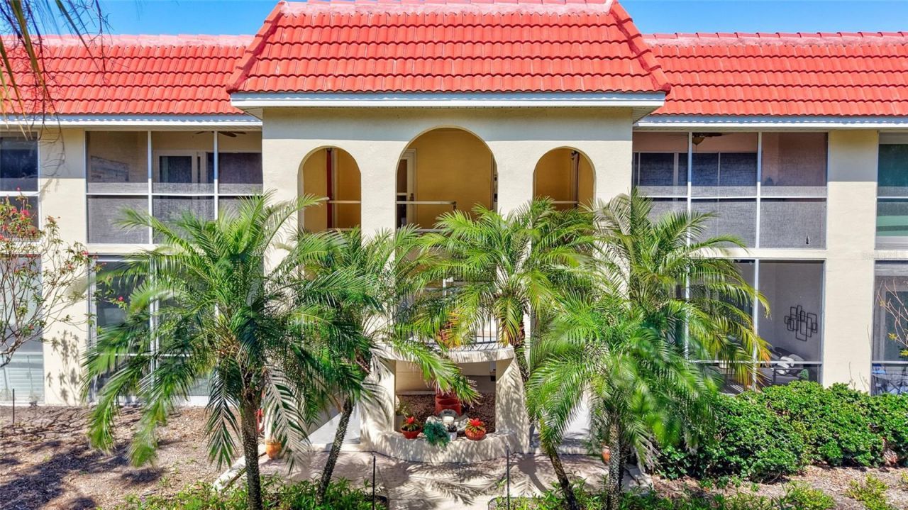 137 Avenida Messina, Unit 3, Sarasota, FL 34242 Photo