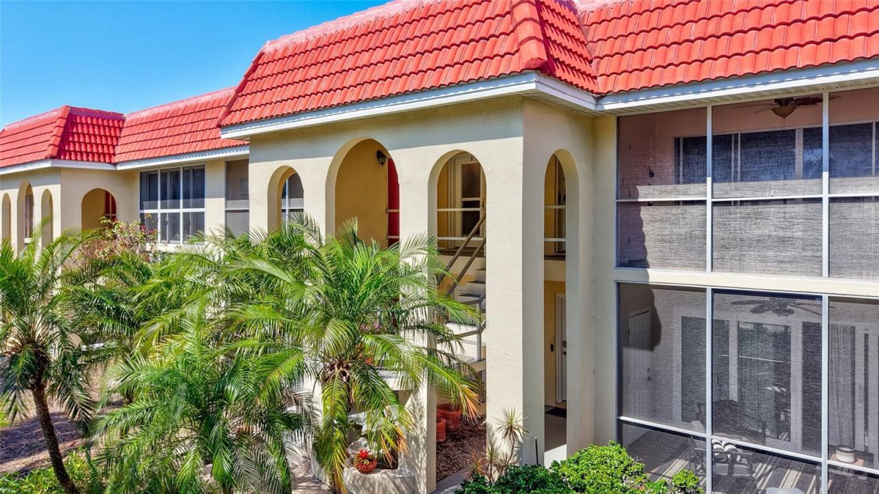 137 Avenida Messina, Unit 3, Sarasota, FL 34242 Photo
