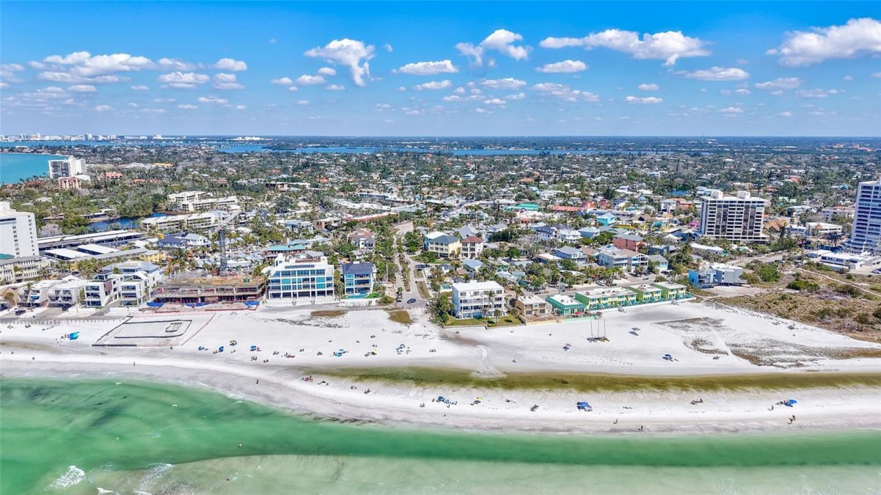 137 Avenida Messina, Unit 3, Sarasota, FL 34242 Photo