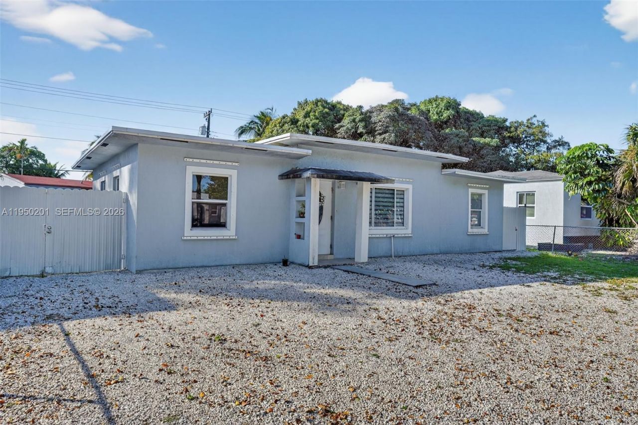 1240 Sharazad Blvd, Opa Locka, FL 33054 Photo