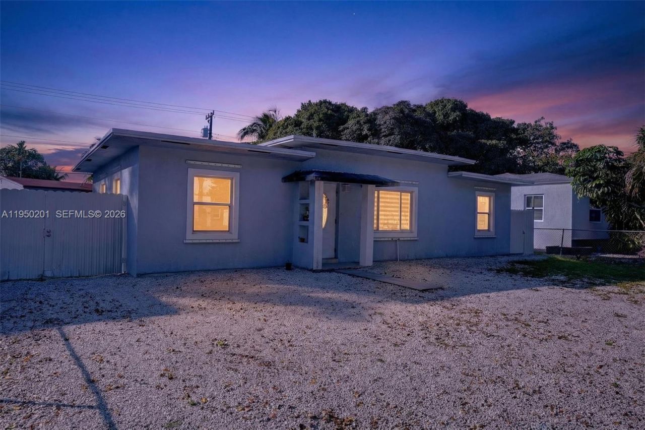 1240 Sharazad Blvd, Opa Locka, FL 33054 Photo