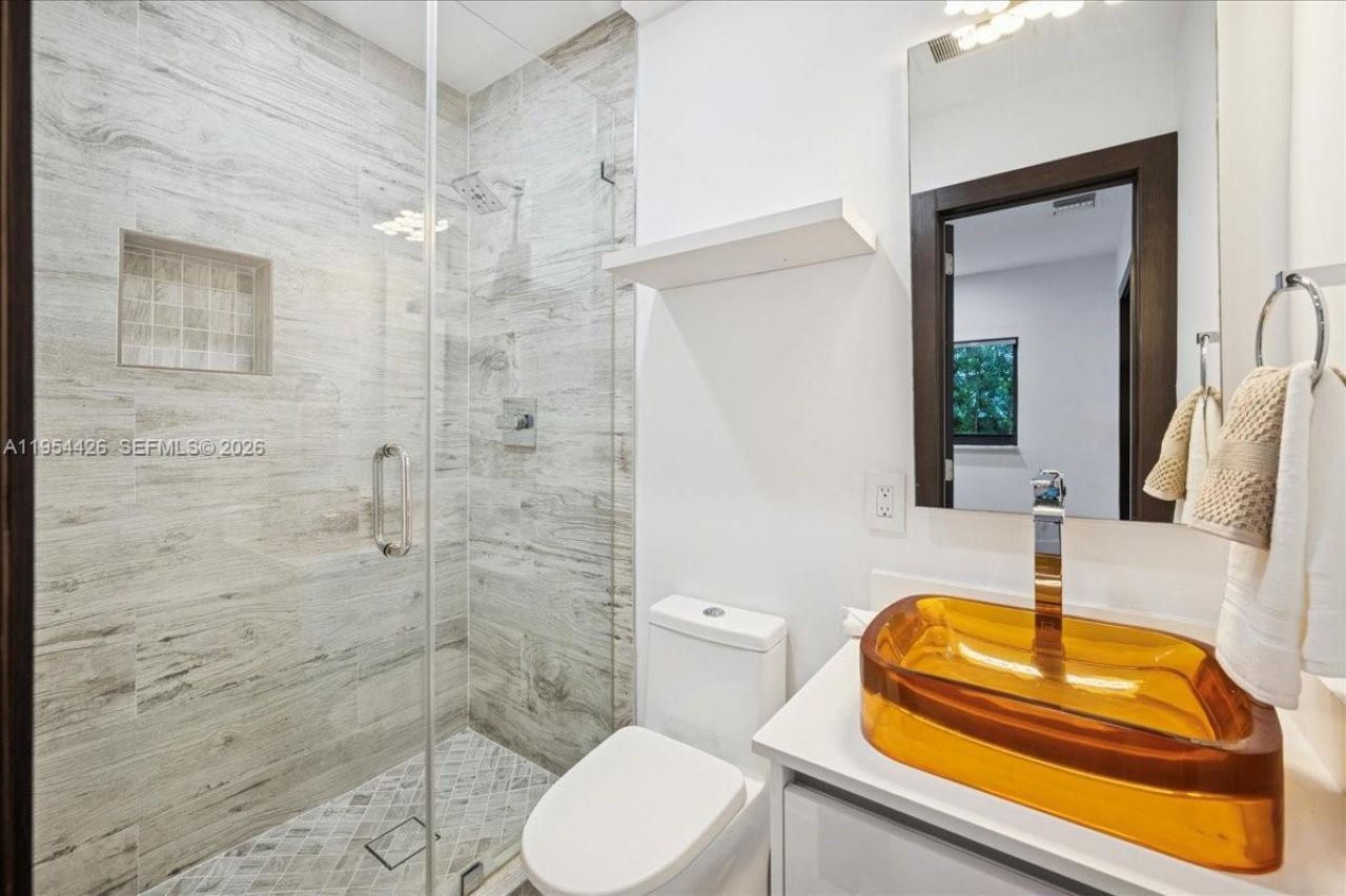 2305 Magnolia Dr, North Miami, FL 33181 Photo