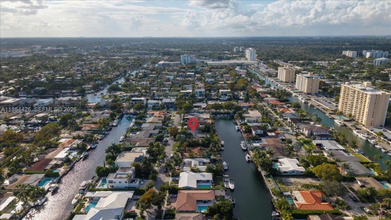 2305 Magnolia Dr, North Miami, FL 33181 Photo