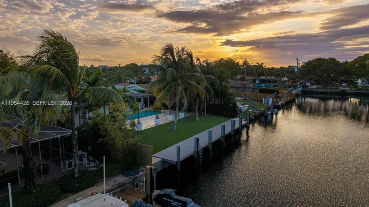 2305 Magnolia Dr, North Miami, FL 33181 Photo