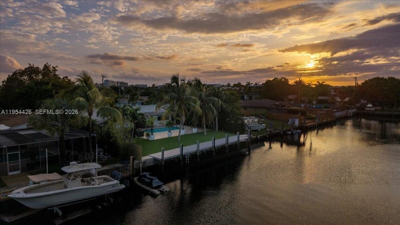 2305 Magnolia Dr, North Miami, FL 33181 Photo