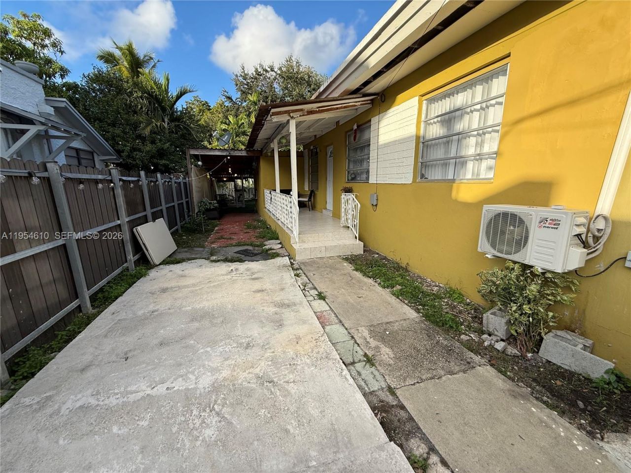 1041 NW 30th St, Miami, FL 33127 Photo