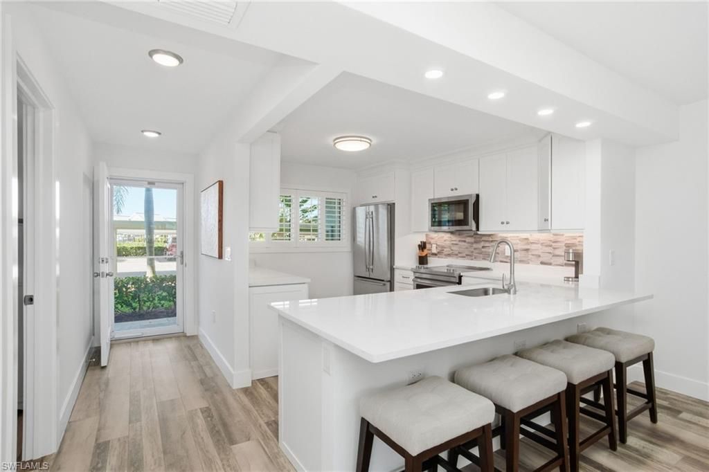 305 Goodlette-frank Rd S, Unit C205, Naples, FL 34102 Photo